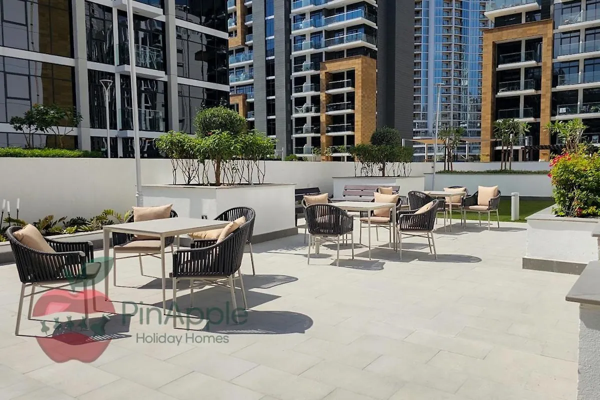Stylish Studio In Azizi 42 Dubai