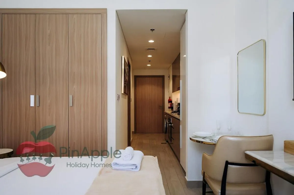 Stylish Studio In Azizi 42 Dubai 0*,
